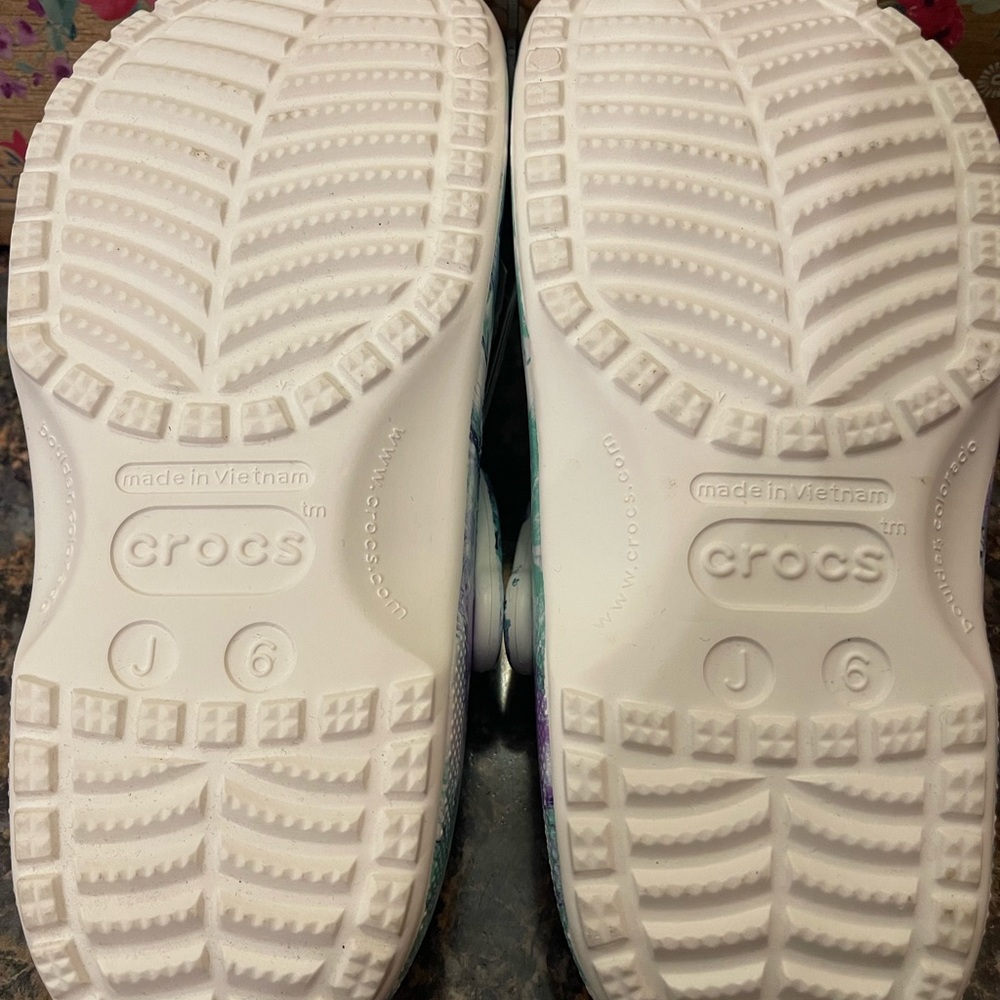 Crocs out of this world - Picture 8 of 8